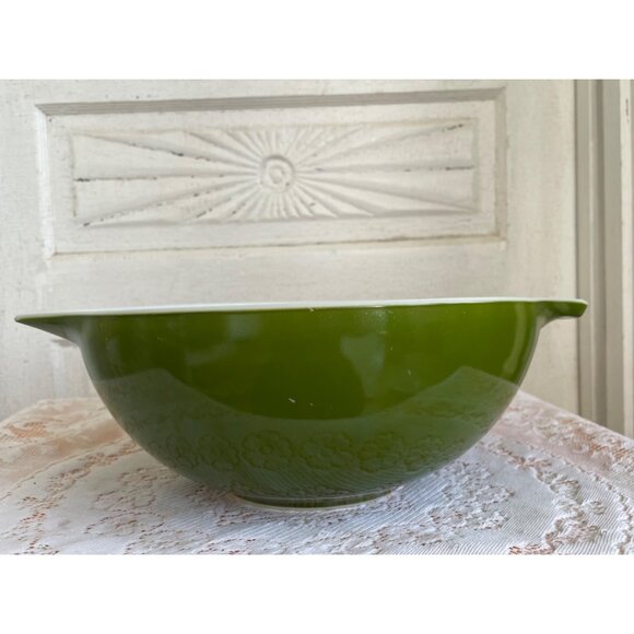 Vintage 1950s Pyrex 4 Qt Cinderellla Mixing Bowl #444 Solid Green - Picture 5 of 11